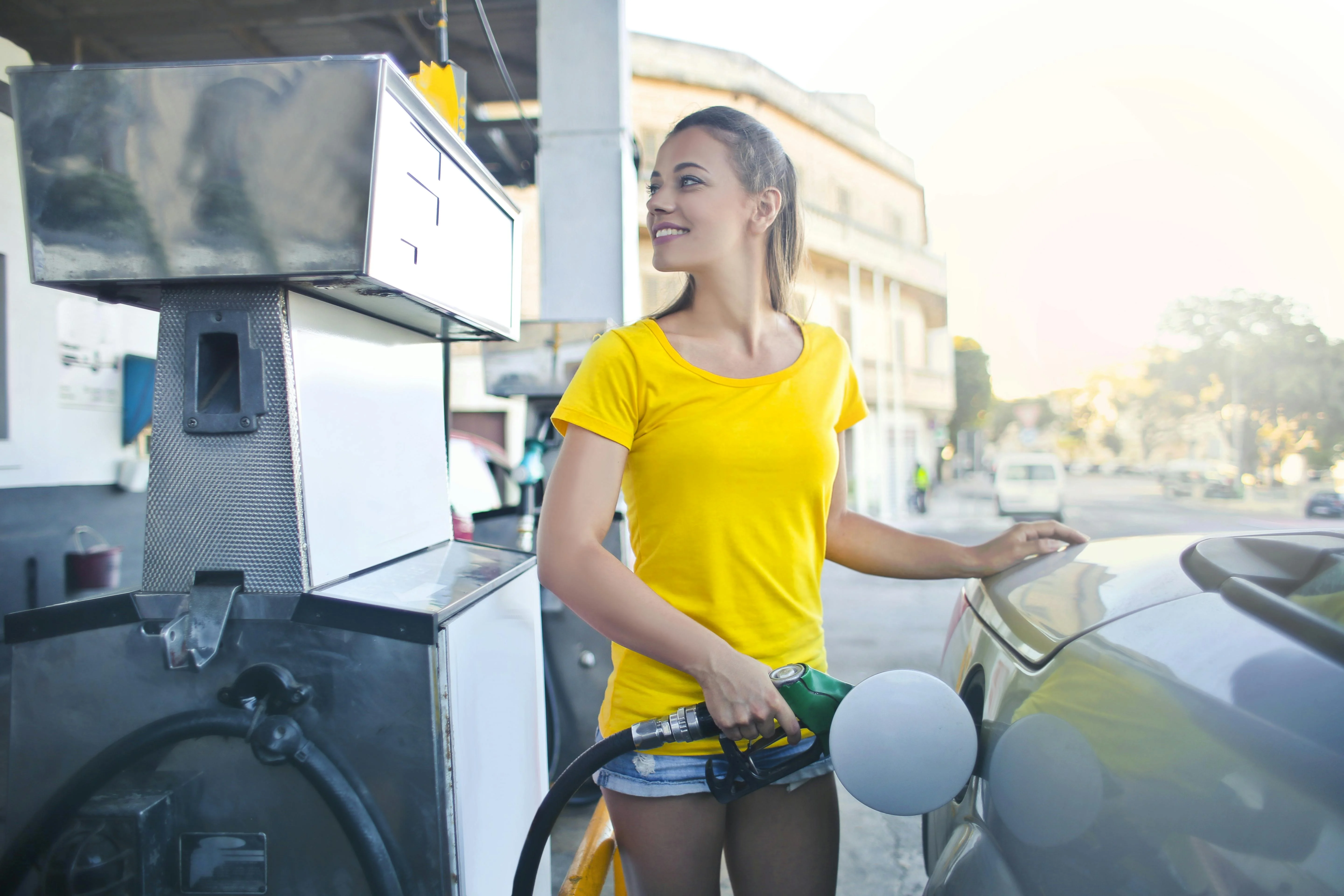 Mastering Mobile Moments: Fuel Retailers' Secret to Driving Loyalty
